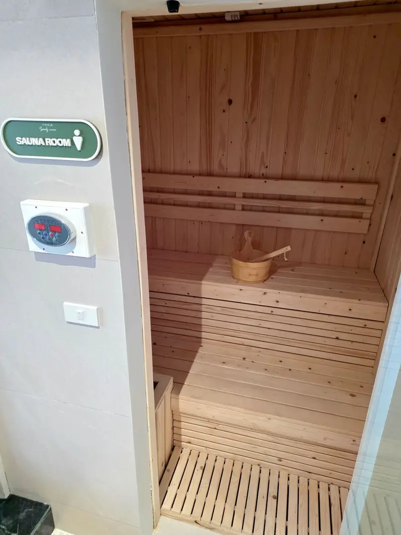 Sauna & steam room